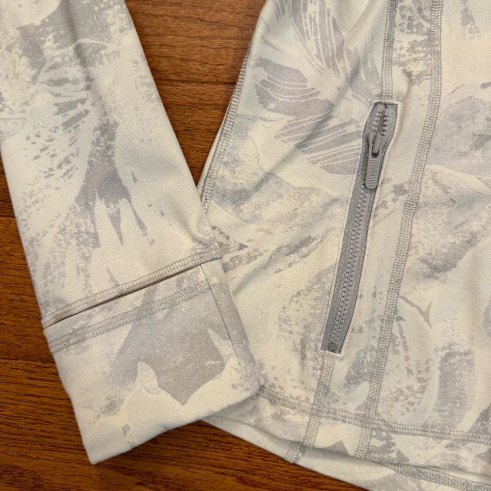 Lululemon Define Jacket - Picture 5 of 12